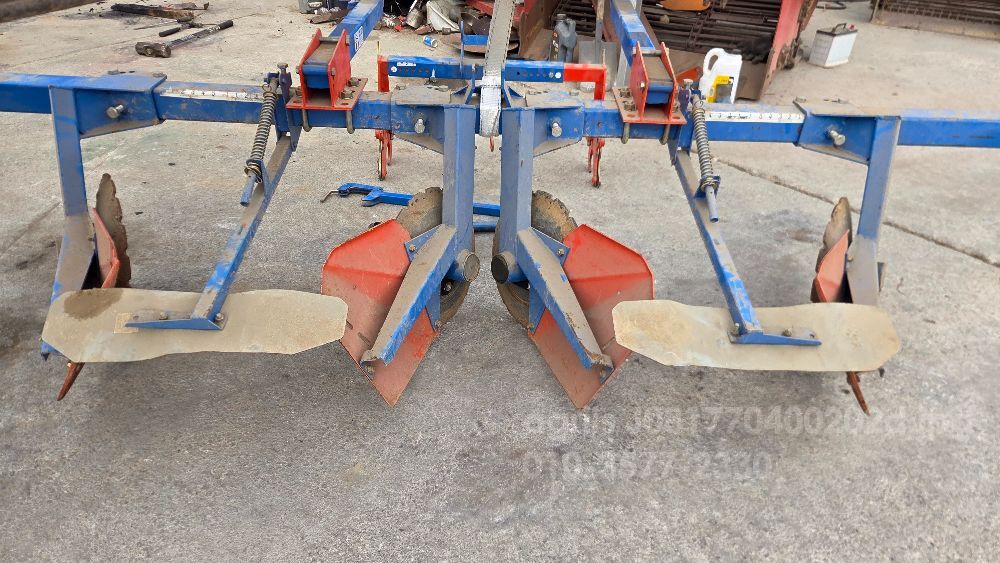 Daeho 원판배토기 두둑형성기  뒤우측면