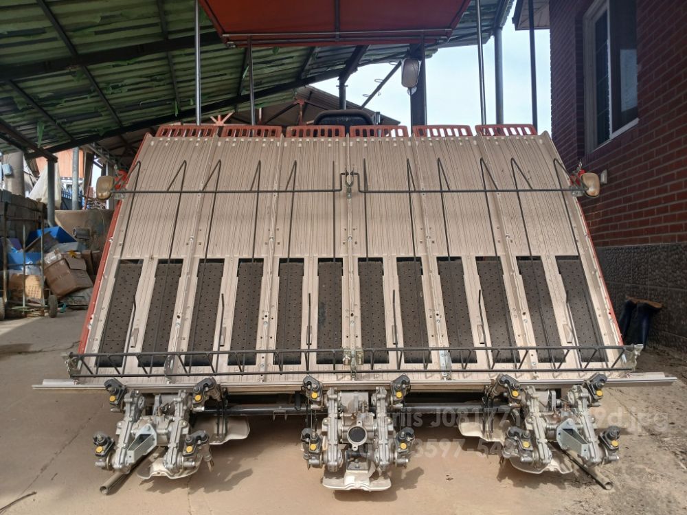 대동 이앙기 DRP60SZ (6조식) 뒤우측면