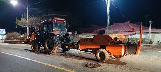 아그리텍스 사각베일러 사각베일러 1600 앞좌측면