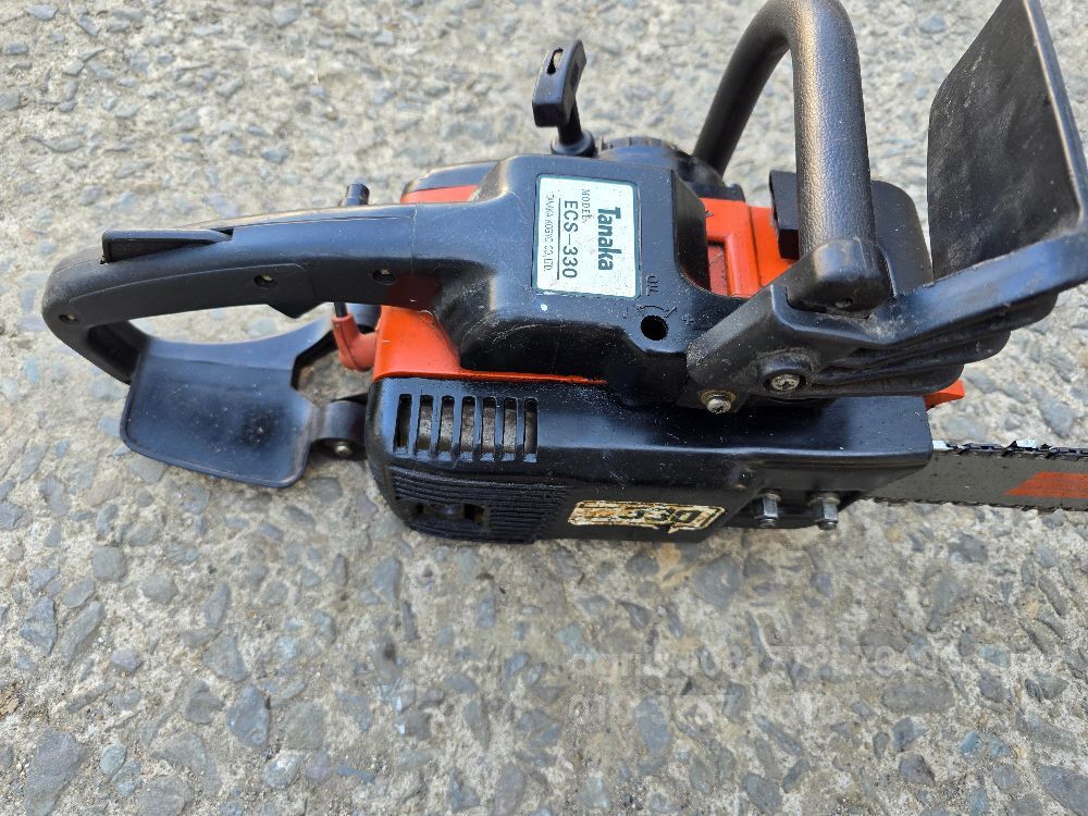 타나카 엔진톱 ECS-330 뒤우측면