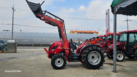 TYM Tractor G520QPA (55hp) 앞좌측면