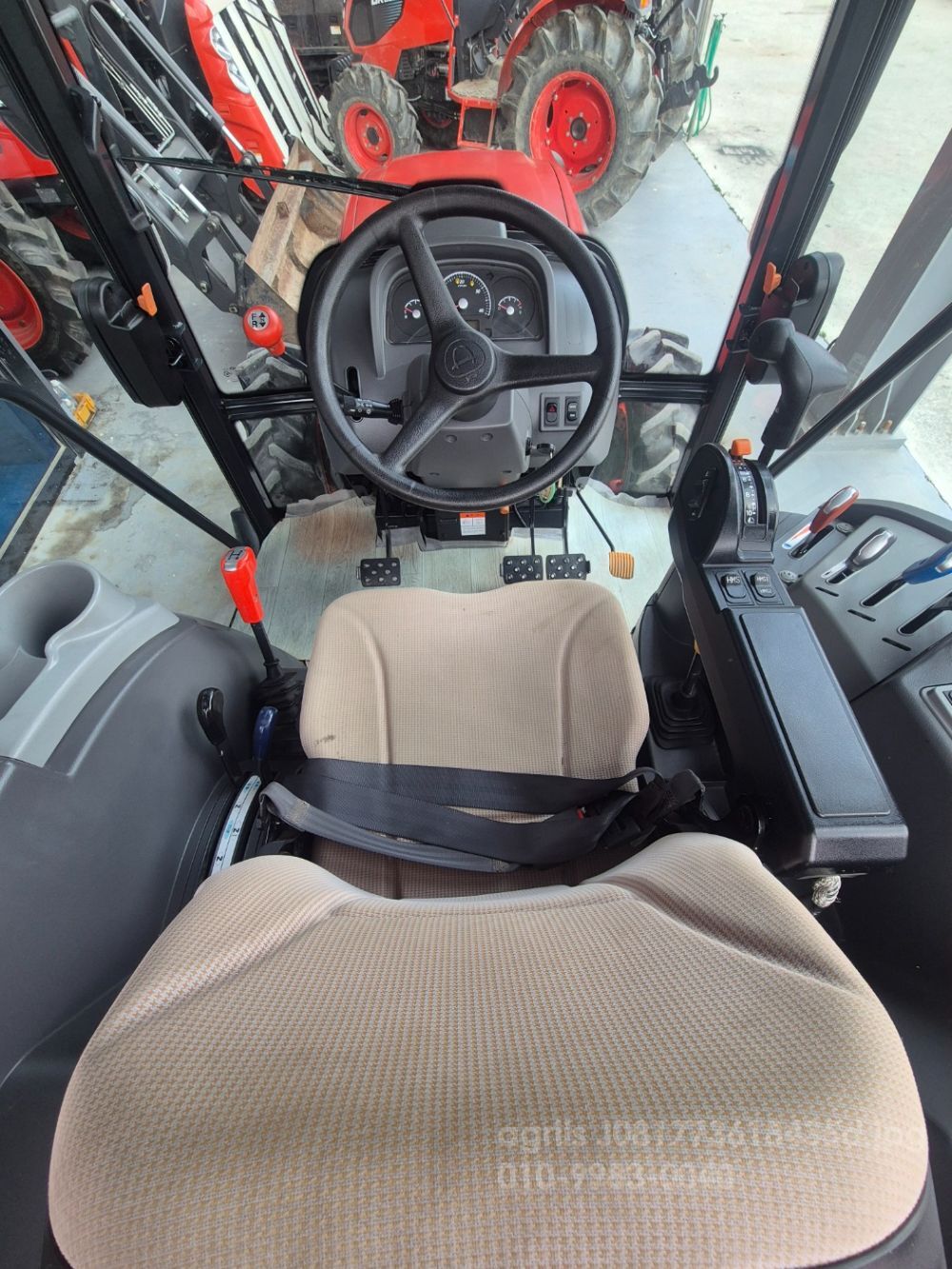 Daedong Tractor NX550 (55hp) 뒤우측면