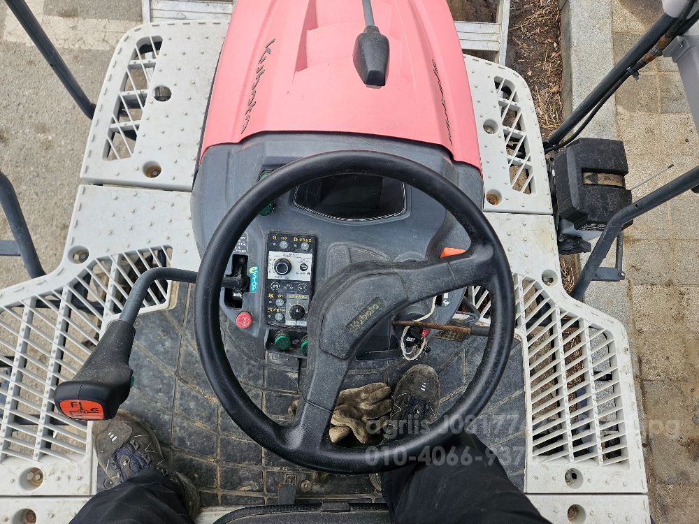 Kubota Rice transplanter KNW6SF-GS (6Rows) 뒤우측면