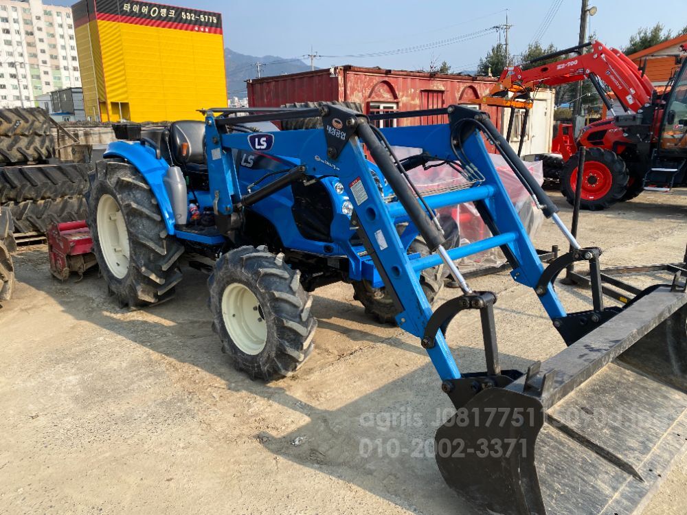 LS 트랙터 MT3.58 (58.9마력) 뒤우측면