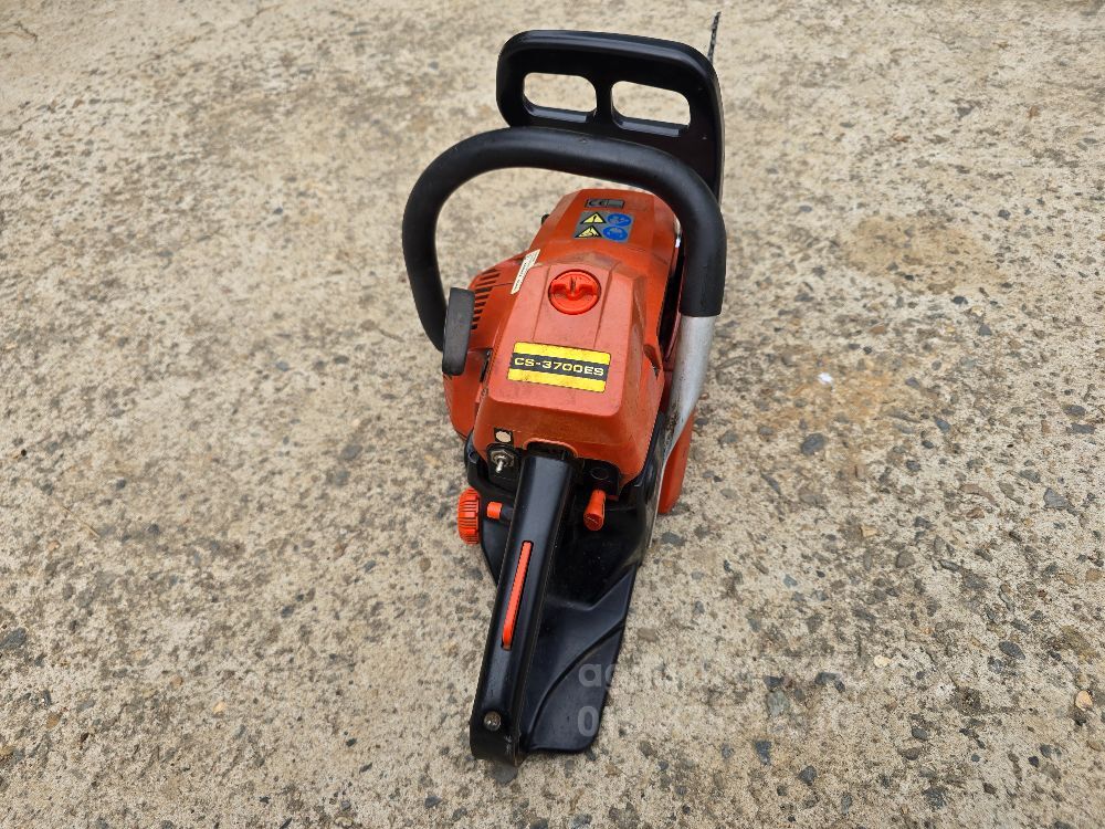  엔진톱 CS-3700ES  뒤우측면