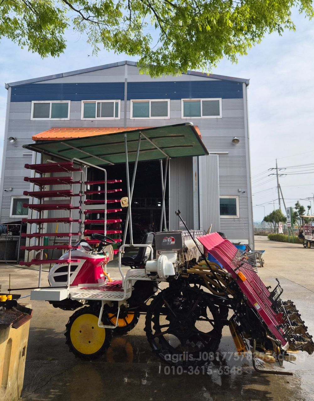 Yanmar Rice transplanter YR8DZ-F (8Rows) 뒤우측면