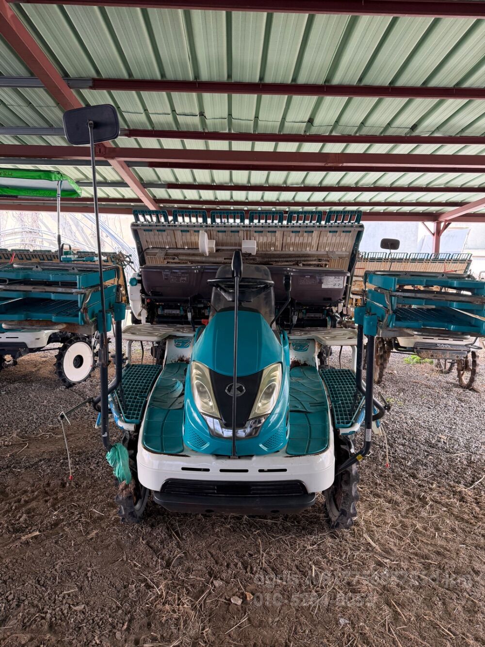 Kubota Rice transplanter KZP67FR (6Rows) 뒤우측면