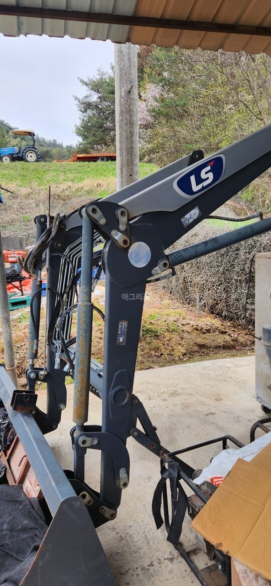 LS Loader AL500P  앞좌측면
