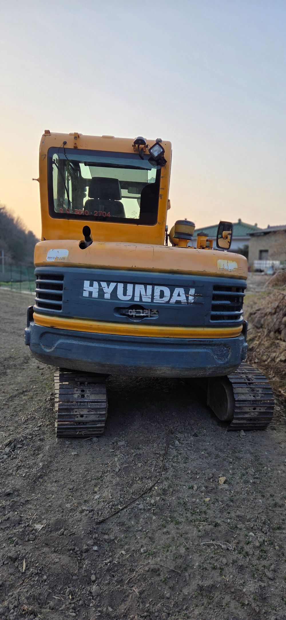 현대 굴삭기 로백스55 (5.8톤) 뒤우측면