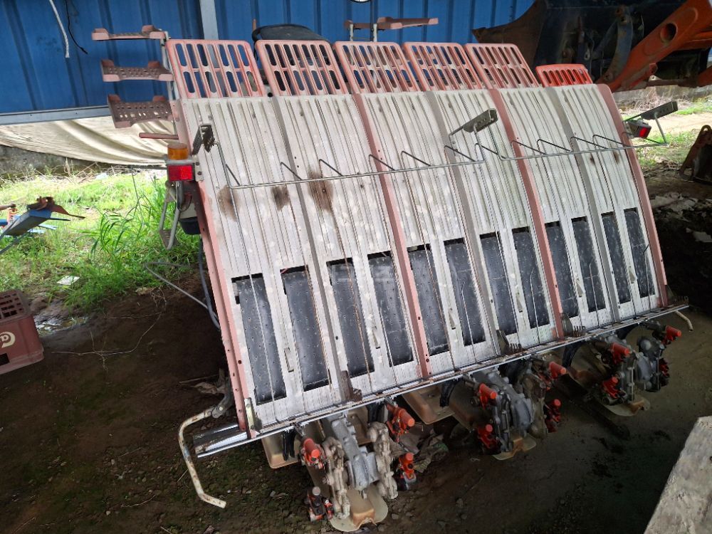 Daedong Rice transplanter S3-680 (6Rows) 뒤우측면