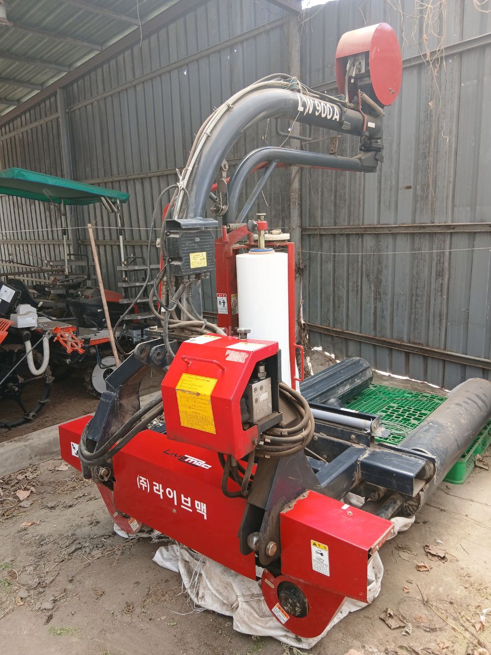  Round Baler L325  뒤우측면