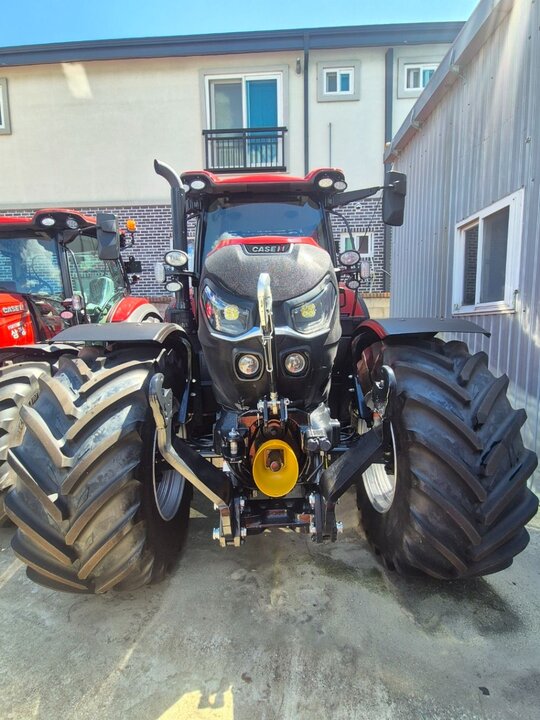  Tractor CASEPUMA150 (150hp) 앞좌측면