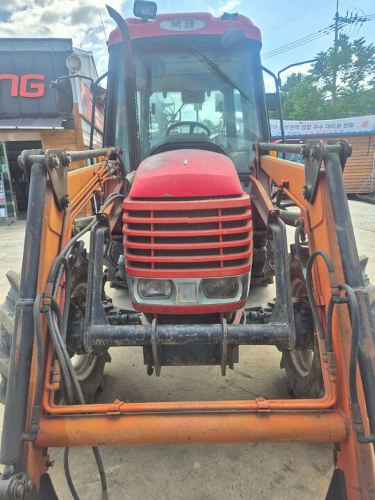 Kukje Tractor 5805 (58hp) 앞좌측면