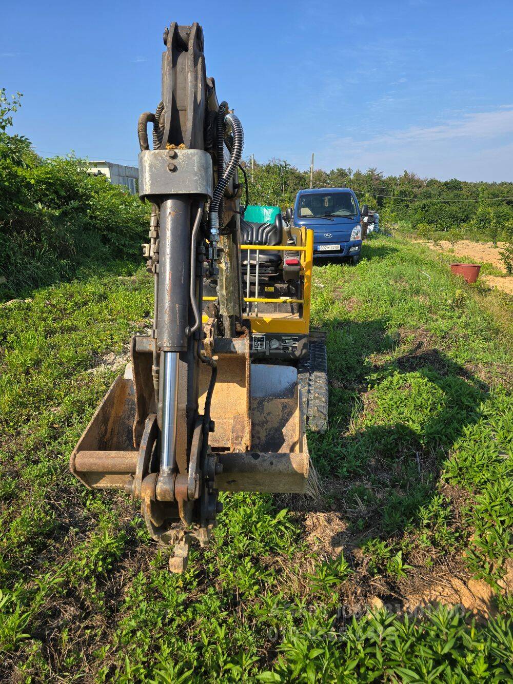  Excavator EC15B (1.5톤) 뒤우측면