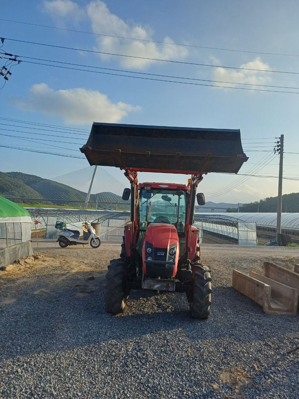 TYM 트랙터 TX653 (65마력) 뒤우측면