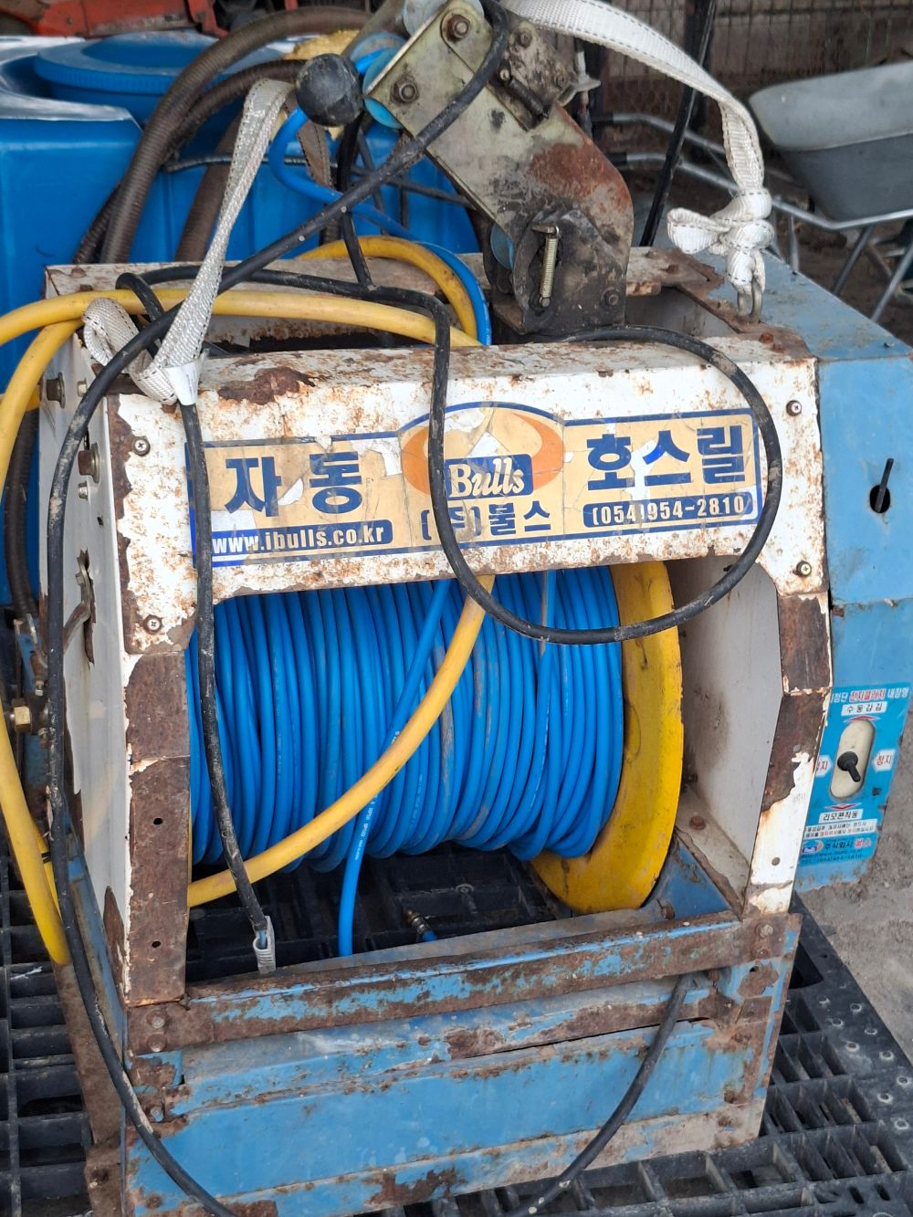 불스 제초통ㅡ자동호스릴 ㅇ 뒤우측면