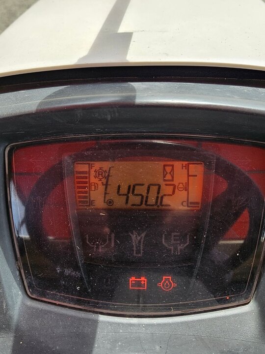 Kubota Rice transplanter KEP8DF (8Rows) 앞좌측면