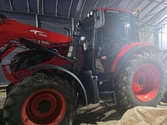대동 트랙터 HX1300 (132마력) 앞좌측면