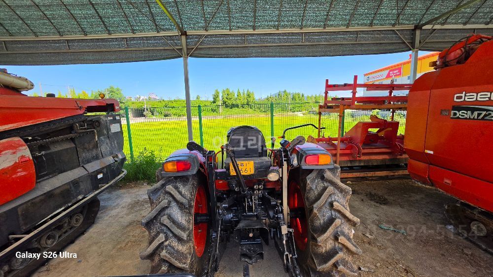 Daedong Tractor DK600 (58hp) 뒤우측면