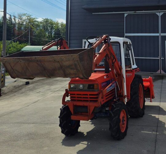Daedong Tractor L3503-D (35hp) 앞좌측면