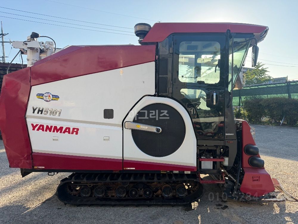 Yanmar Combine Harvester YH5101 (5Rows) 뒤우측면