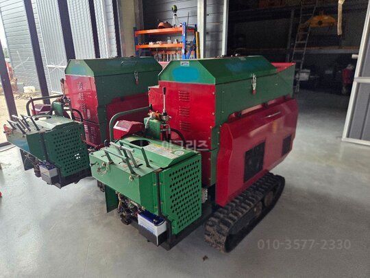  자주식 콩탈곡기, 탈곡기 DBT-500H  앞좌측면