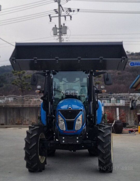 LS Tractor MT5.73 (73.9hp) 앞좌측면