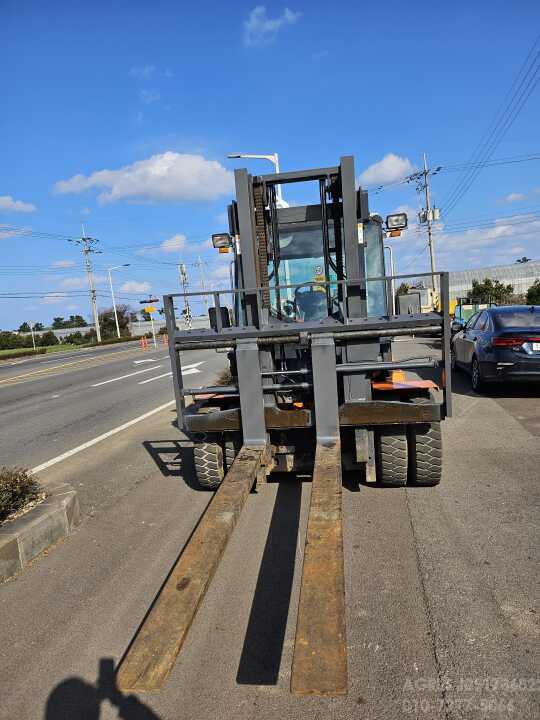  지게차 두산 7톤지게차  앞좌측면