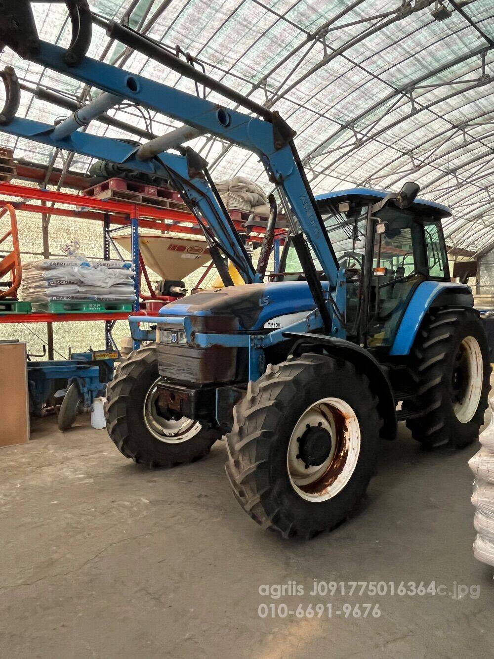 NewHolland Tractor TM130 (125hp) 앞좌측면